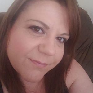 Meet your Posher, Leona